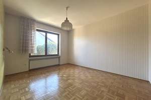 Großzügiges Zweifamilienhaus mit Garten und Doppelgarage in ruhiger Lage – Die vollständige Adresse der Immobilie erhältst du vom Anbieter., 72813 Sankt Johann – Vorschaubild 6