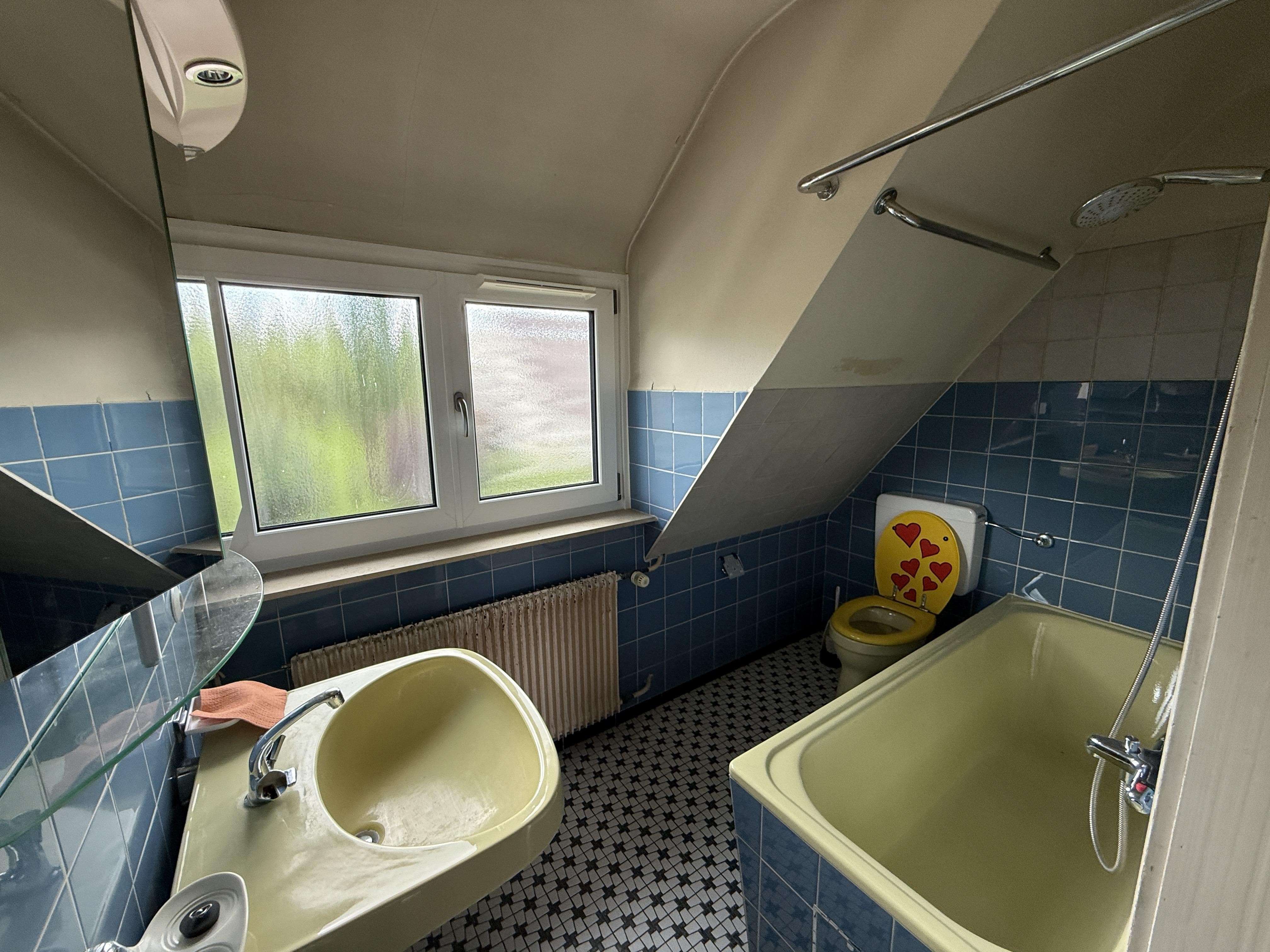 Immobilie in Notzingen - Charmantes Reiheneckhaus für Handwerker - Bild 0