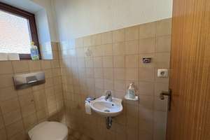 Charmante Doppelhaushälfte mit idyllischem Garten, zentral in Augsburg
 – Die vollständige Adresse der Immobilie erhältst du vom Anbieter., 86167 Lechhausen-West, Augsburg – Vorschaubild 7