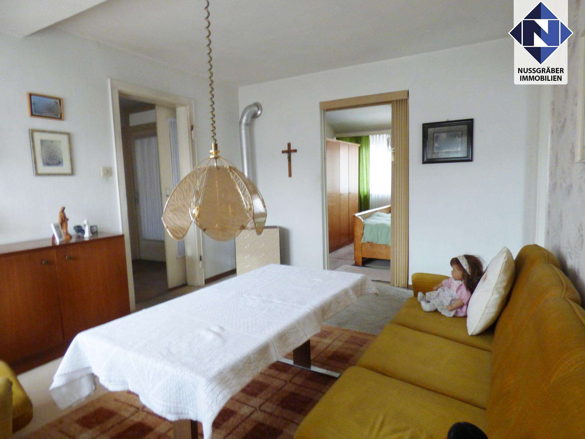 Immobilie in Wernau (Neckar) - Gepflegte 4,5-Zimmer-Wohnung im Dachgeschoss eines 3-Parteienhauses - Bild 0