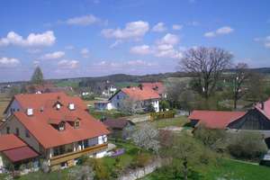 Platz für die ganze Familie: Sonniges Hanghaus, ca 150 qm, 6 Zimmer – Eichenweg 3, 84056 Rottenburg an der Laaber – Vorschaubild 2