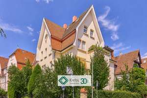 Bestlage Heidelberg-Neuenheim: 5-Zimmer-Maisonette mit Kamin, Loggia & Jugendstilcharme