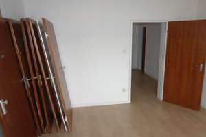 KOMFORTWOHNUNG IN OBERBILK 2 ZIMMER MIT BALKON WANNENBAD KOMPLETT LAMINAT 1. ETAGE / AUFZUG – Oberbilker Allee 280, 40227 Oberbilk, Düsseldorf – Vorschaubild 5