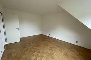 Pfiffige 2  Zimmer Wohnung  mit viel Flair in begehrter Lage von D-Niederkassel – Lotharstraße 11, 40545 Niederkassel, Düsseldorf – Vorschaubild 3