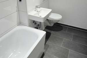 *Freiraum genießen - modernisierte 2-Zimmer-Wohnung* Tageslichtbad mit Wanne + Balkon + Aufzug – Hansemannplatz 1, 52062 Hansemannplatz, Aachen – Vorschaubild 5