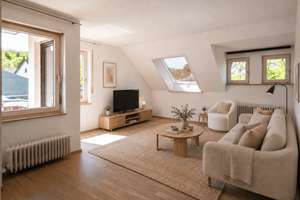 Schöne Drei-Zimmer-Wohnung mit Balkon und Blick ins Grüne