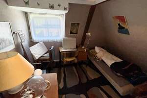 KR-BOCKUM - STILVOLLE EFH-DOPPELHAUSHÄLFTE WARTET AUS IHREM DORNRÖSCHENSCHLAF WACHGEKÜSST ZU WERDEN – Glindholzstraße 52, 47809 Bockum, Krefeld – Vorschaubild 36