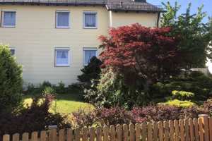 Haus in Hof Doppelhaushälfte Garten direkt am Wald – Hof – Vorschaubild 2