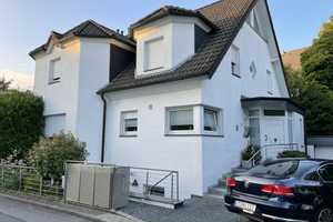 HÜBSCHES EINZELSTÜCK MIT EIGENEM EINGANG UND EINBAUKÜCHE IN ESSEN-STADTWALD (ab 01.11.2025) – Essen – Vorschaubild 2