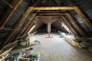 *SPITZBODEN MIT POTENZIAL ZUM AUSBAUEN* - IN ANGERMUND – Zur Lindung 25-27, 40489 Angermund, Düsseldorf – Vorschaubild 3