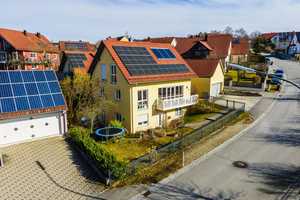 Großzügige Doppelhaushälfte in absolut ruhiger und sonniger Lage! – Regensburg (Kreis) – Vorschaubild 1