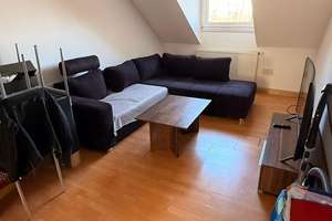 Lebendiger Wohnraum: 2-Zimmer-Wohnung in Düsseldorf-Rath