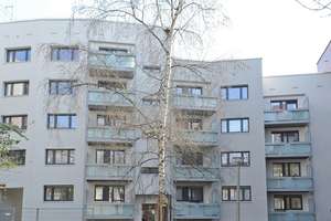 Erdgeschosswohnung mit Balkon