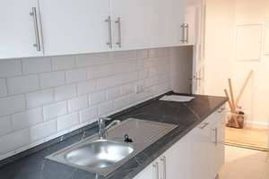 Traumhafte Altbauwohnung mit großer Terrasse – Erich-Weinert-Straße 16, 10439 Prenzlauer Berg, Berlin – Vorschaubild 5