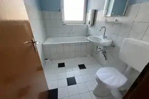 Schöne 3-Zimmer-Wohnung in gepflegtem Haus mit ruhiger Hausgemeinschaft – Giesenkirchener Str. 71, 41238 Mönchengladbach – Vorschaubild 12