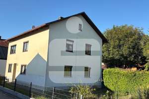 Haus mit Potential in Pocking
 – Die vollständige Adresse der Immobilie erhältst du vom Anbieter., 94060 Pocking – Vorschaubild 1