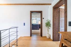 Traumdomizil in beeindruckender Lage: 
Bildschönes Landhaus mit stilvoller Ausstattung und Weitblic – Die vollständige Adresse der Immobilie erhältst du vom Anbieter., 83730 Fischbachau – Vorschaubild 5