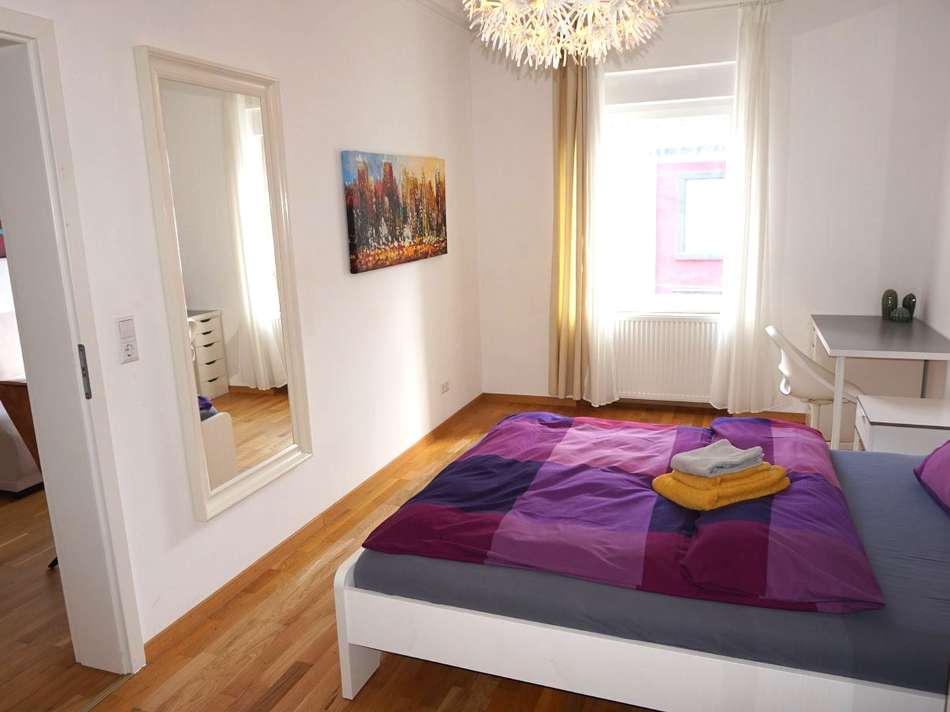 Schlafzimmer App. 21 Vorder...