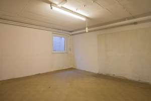 Attraktives REH mit schönem Garten und Garage in guter, ruhiger Wohnlage von Nieder-Eschbach. – 60437 Nieder-Eschbach, Frankfurt am Main – Vorschaubild 24