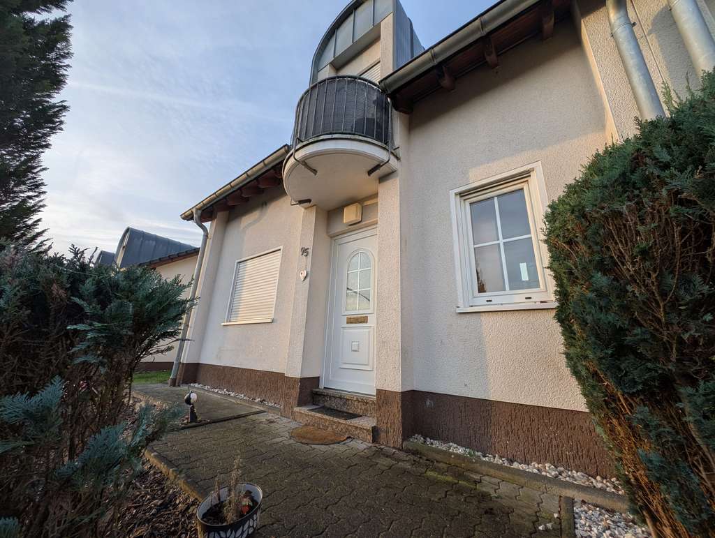 Immobilie in Altenkirchen (Westerwald) - Geräumiges 4-Zimmer Haus in Altenkirchen (Westerwald) - Bild 1