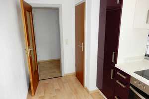 PERFEKT: Kleine 1-Zimmer-Dachgeschosswohnung, inkl. EBK, in ruhigem Vierfamilienhaus! – Dieckerstraße 66, 46047 Schlad, Oberhausen – Vorschaubild 11