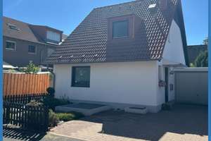 Freistehendes Einfamilienhaus mit großem Garten im Kölner Südosten! – Die vollständige Adresse der Immobilie erhältst du vom Anbieter., 51145 Eil, Köln – Vorschaubild 2