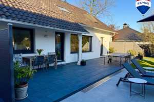 Stilvolles Einfamilienhaus mit beheiztem Pool und großzügigem Garten in Bielefeld – Nähe Flugplatz S – Bielefeld – Vorschaubild 5
