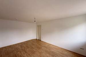 Ideale und Lichtdurchflutete 2 Raum- Wohnung - frisch weiß gestrichen* direkt an der Rü – Rüttenscheider Str. 132, 45131 Rüttenscheid, Essen – Vorschaubild 4