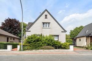 Großzügiges Einfamilienhaus mit Einliegerwohnung in bevorzugter Lage von Bremerhaven Wulsdorf – Die vollständige Adresse der Immobilie erhältst du vom Anbieter., 27572 Wulsdorf, Bremerhaven – Vorschaubild 23