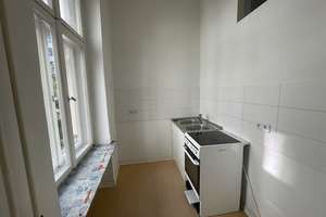 Teil-sanierte Altbau-Wohnung im angesagten Moabit – Lübecker Straße 14, 10559 Moabit, Berlin – Vorschaubild 4