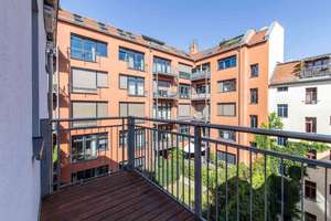2-Zimmer-Altbau-Klassiker mit Balkon in der Winsstraße – 10405 Prenzlauer Berg, Berlin – Vorschaubild 9