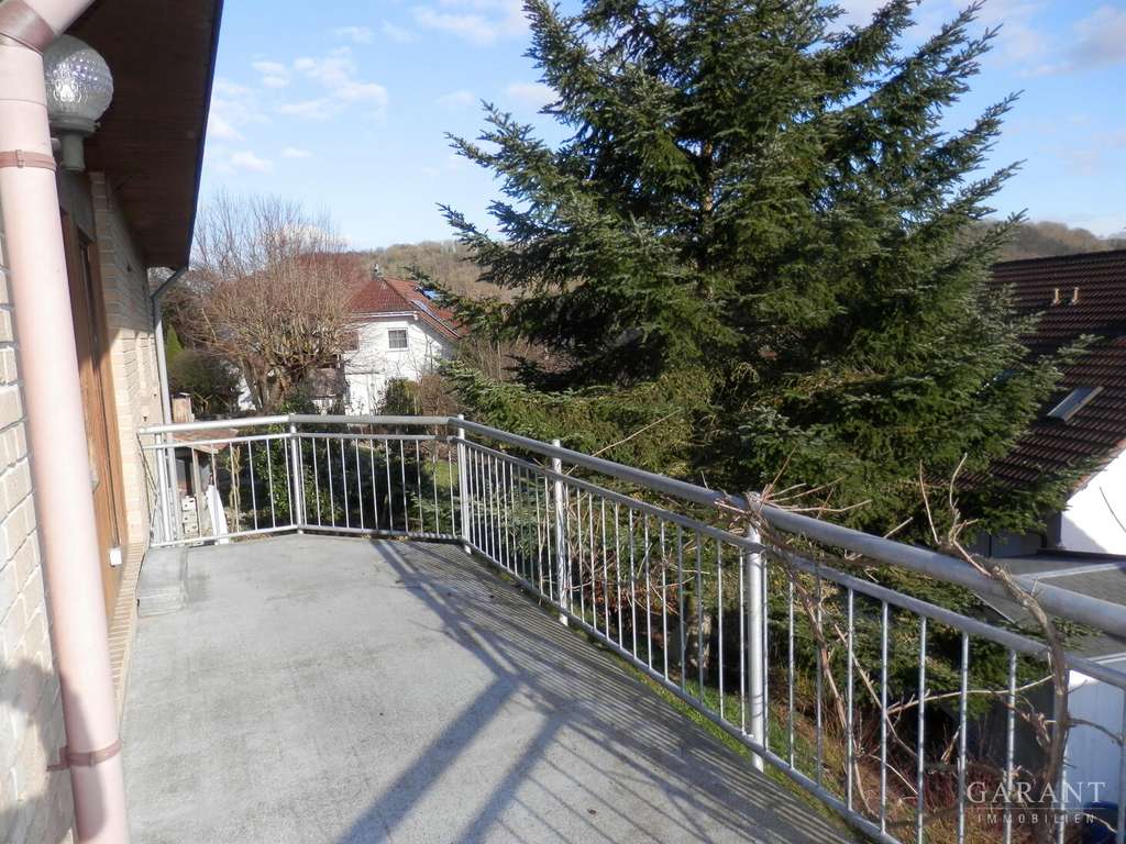 Immobilie in Untermünkheim - TOPP-Haus, 3 WHG, 281qm -WFL - Ideal für Großfamilien - Bild 2