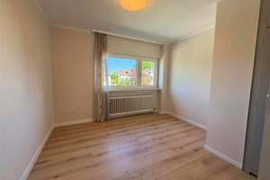Sechs Zimmer, viel Freiraum und ein Garten rundherum – endlich Platz für Familienleben. – Die vollständige Adresse der Immobilie erhältst du vom Anbieter., 64291 Arheilgen, Darmstadt – Vorschaubild 12