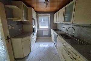 Kleines, renovierungsbedürftiges Reihenmittelhaus mit Garage, ruhig im Stadtteil Pfersee gelegen – Die vollständige Adresse der Immobilie erhältst du vom Anbieter., 86157 Pfersee-Süd, Augsburg – Vorschaubild 7