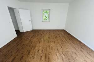 Modernes Wohnen im separaten Hinterhaus – Großzügige 4-Zimmer-Wohnung mit Terrasse – Gustav-Adolf-Straße 40, 9116 Altendorf, Chemnitz – Vorschaubild 15