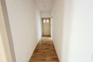 Modernisiert & bezugsfertig: Helle 2-Zimmer-Altbauwohnung mit Balkon in gepflegter Lage – Schnellerstraße 54, 12439 Niederschöneweide, Berlin – Vorschaubild 9