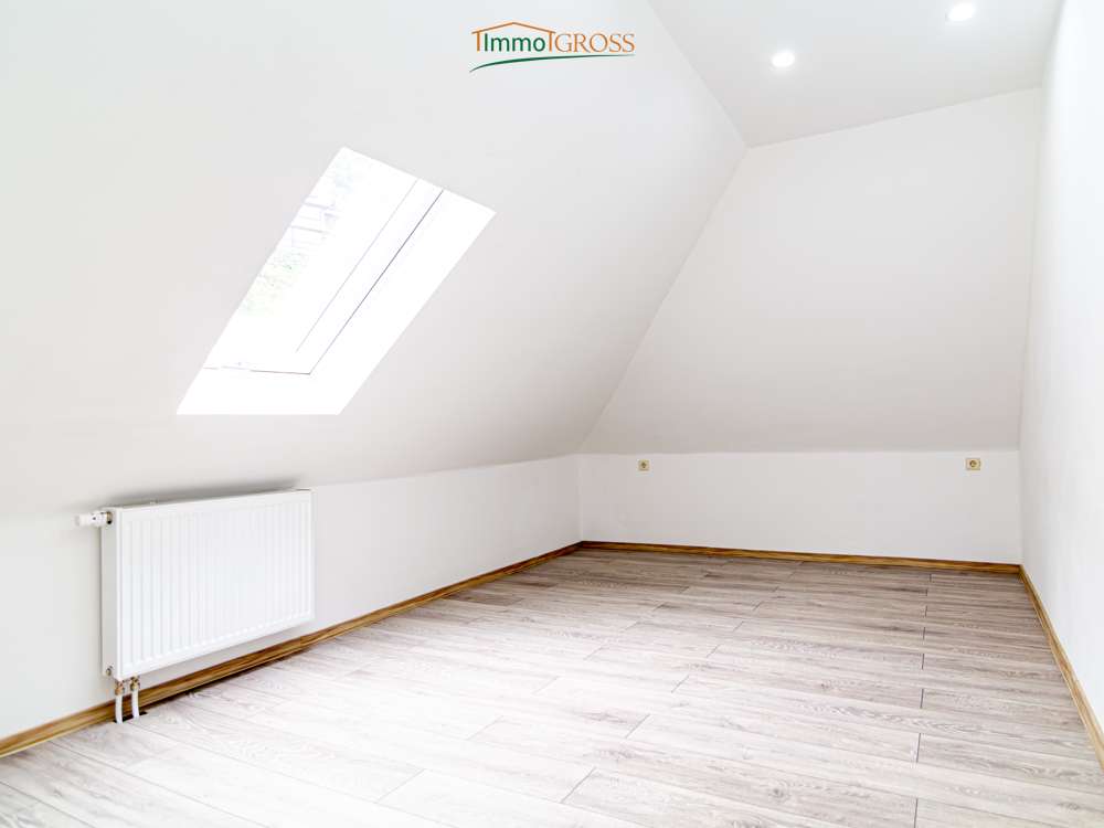 Immobilie in Zell im Wiesental - Kernsanierte Doppelhaushälfte – Wohnen mit Charakter - Bild 1