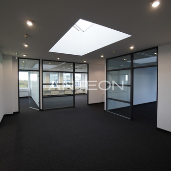 Ausbau nach Mieterwunsch | gute Anbindung an den öffentlichen Nahverkehr