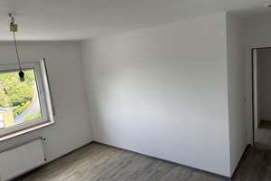 Helle, sofort beziehbare Wohnung mit Einbauküche, Kellerraum und überdachtem Stellplatz – Die vollständige Adresse der Immobilie erhältst du vom Anbieter., 57076 Weidenau, Siegen – Vorschaubild 9