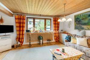 Zwei Wohneinheiten unter einem Dach: Familienhaus mit gr. Garten und privater Sauna
 – 85304 Ilmmünster – Vorschaubild 3