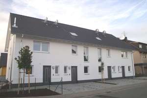 Helles Reiheneckhaus in ruhiger Lage zur Miete