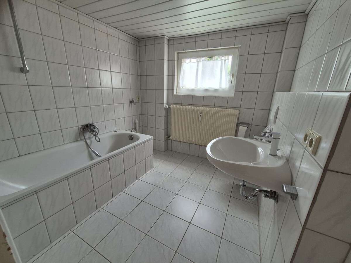 Immobilie in Hüfingen - Hüfingen - Sumpfohren - Schönes Einfamilienhaus mit Einliegerwohnung - Bild 1