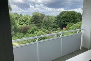 Hier hat jeder Platz: günstig geschnittene 3 - Zi.-Wohnung mit Ausblick ins Grüne – Weitmarer Str. 149, 44795 Weitmar-Mitte, Bochum – Vorschaubild 2