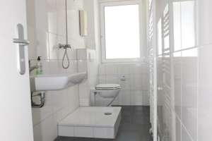 Kleine renovierte 2-Zimmerwohnung im 1. OG mit Laminat - bezugsfertig – Marktstr. 257, 47798 Stadtmitte, Krefeld – Vorschaubild 7