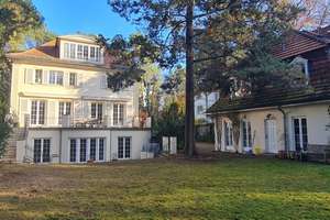 Villa mit Remise in bester Lage von Berlin Schlachtensee