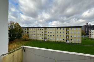 Praktische 2-Zimmer-Wohnung mit Balkon! – Theodor-Heuss-Ring 98, 51377 Steinbüchel, Leverkusen – Vorschaubild 2