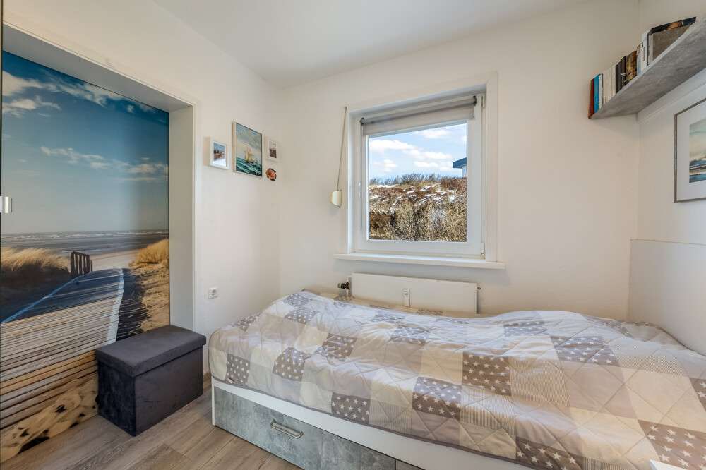 Immobilie in Hörnum (Sylt) - Helle Erdgeschosswohnung direkt am Strand mit Balkon - Bild 1