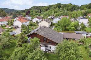 Großzügiges Haus mit vielseitigen Nutzungsmöglichkeiten und großem Garten in ruhiger Lage – Rosenheim (Kreis) – Vorschaubild 23