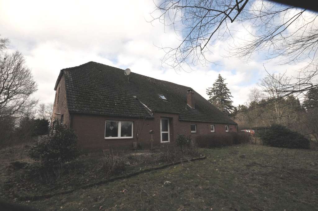 Immobilie in Westerstede - ***Bauernhaus auf 5.926 m² Grundstück in Westerstede-Hollriede***PROVISIONSFREI - Bild 1