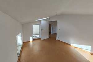 Freundliche 3-Zimmer-DG-Wohnung mit EBK in Chemnitz – Straße der Nationen 148, 9113 Chemnitz – Vorschaubild 2